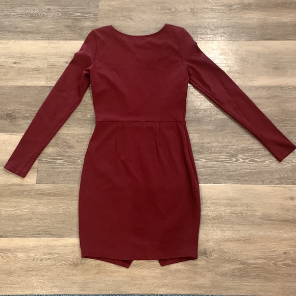 Nasty Gal long-sleeve burgundy wrap skirt bodycon dress size medium - Picture 4 of 5